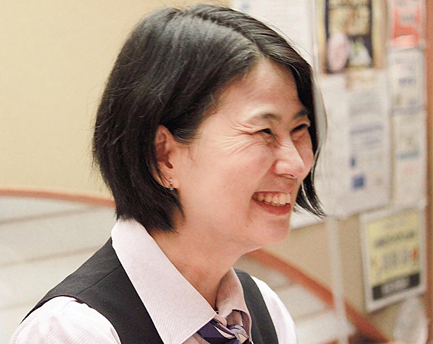 「予約スタッフ」